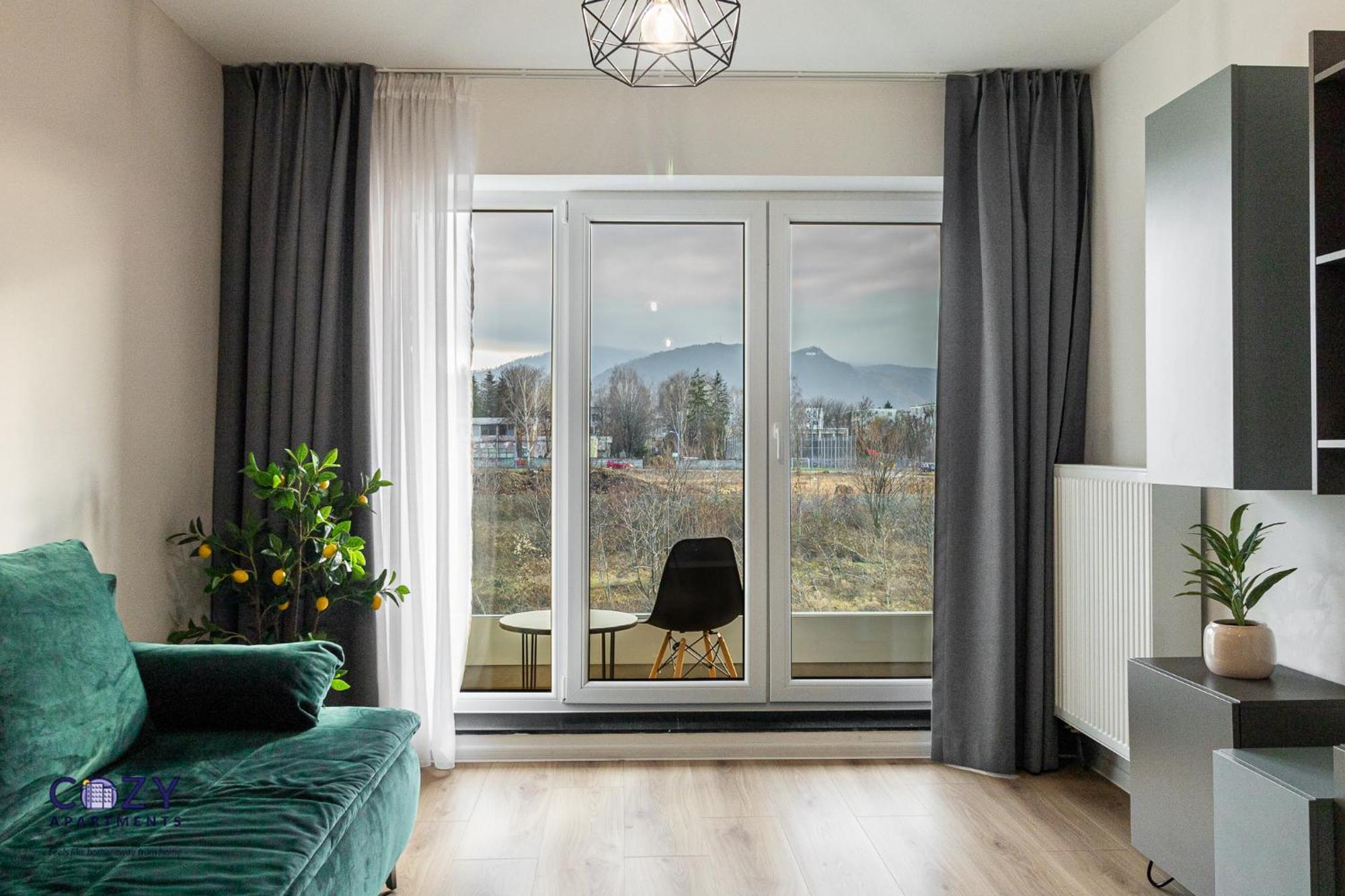 Luxury Residences & Suites In Central Brasov At Coresi Mall Esterno foto