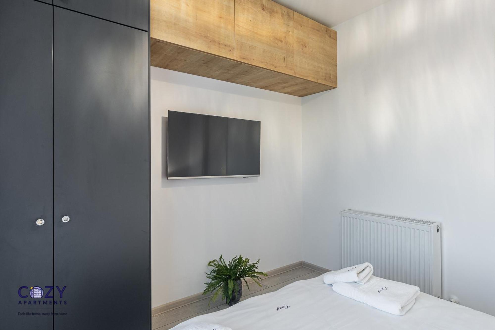 Luxury Residences & Suites In Central Brasov At Coresi Mall Esterno foto